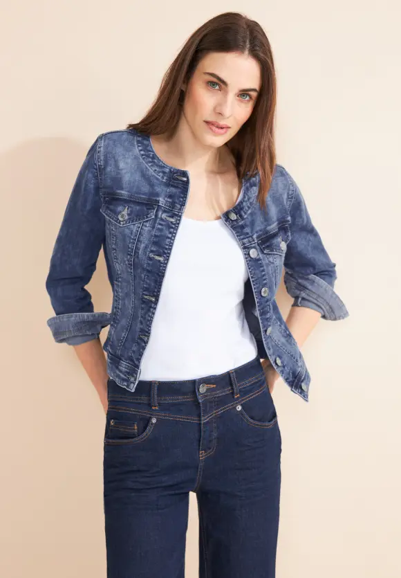 Blaue Jeansjacke - indigo random wash