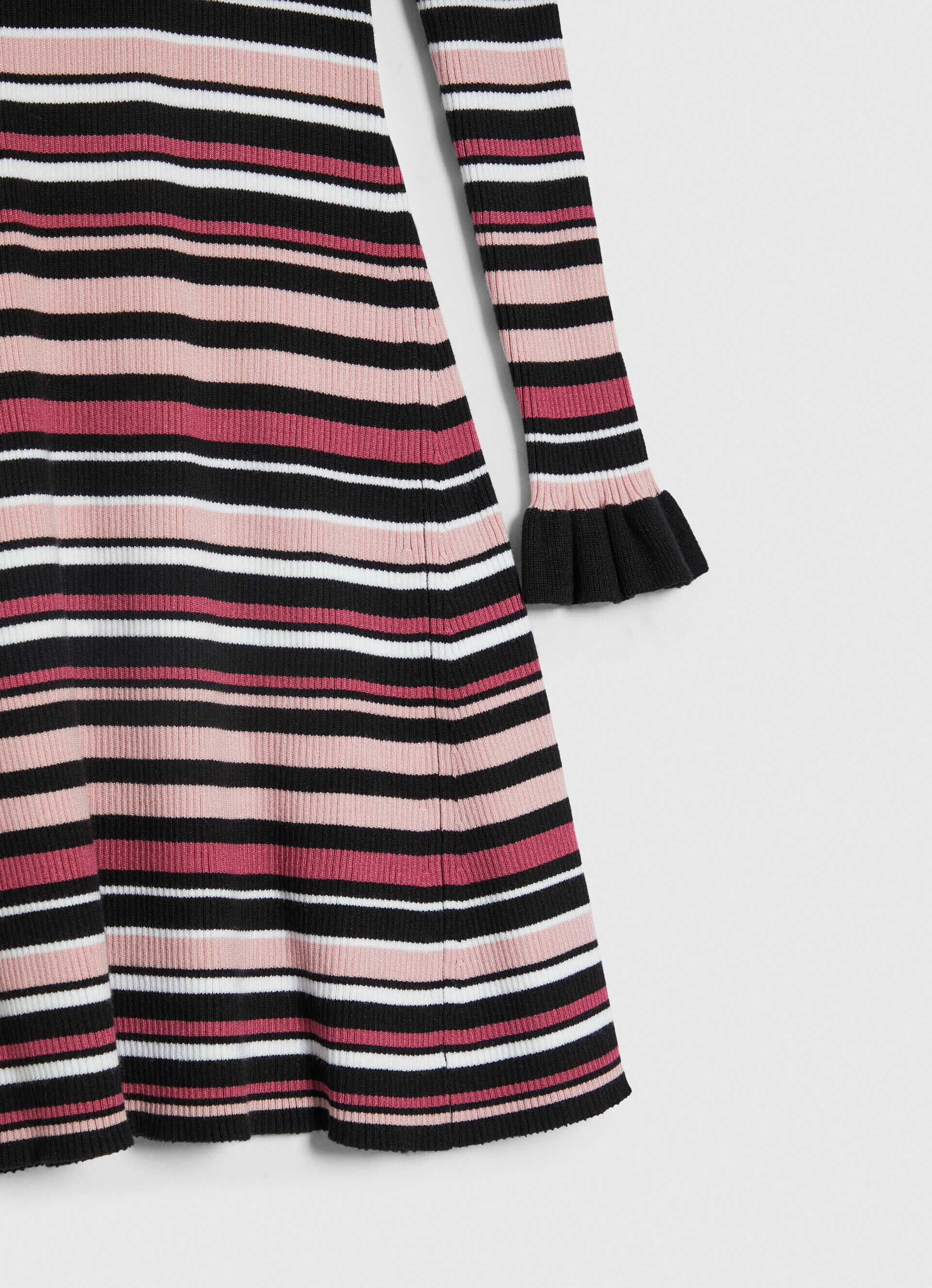 VESTIDO CURTO DE MALHA COM ESTAMPA LISTRADA - multicolorido