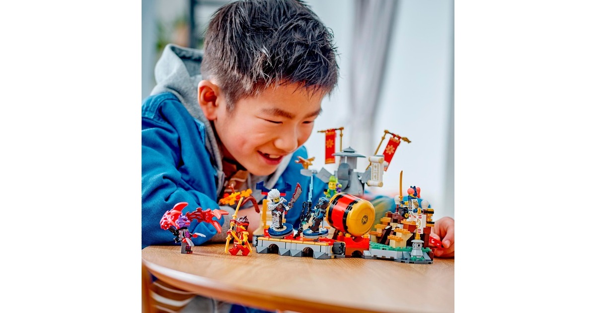 LEGONinjago - Toernooi gevechtsarena Constructiespeelgoed  (71818)