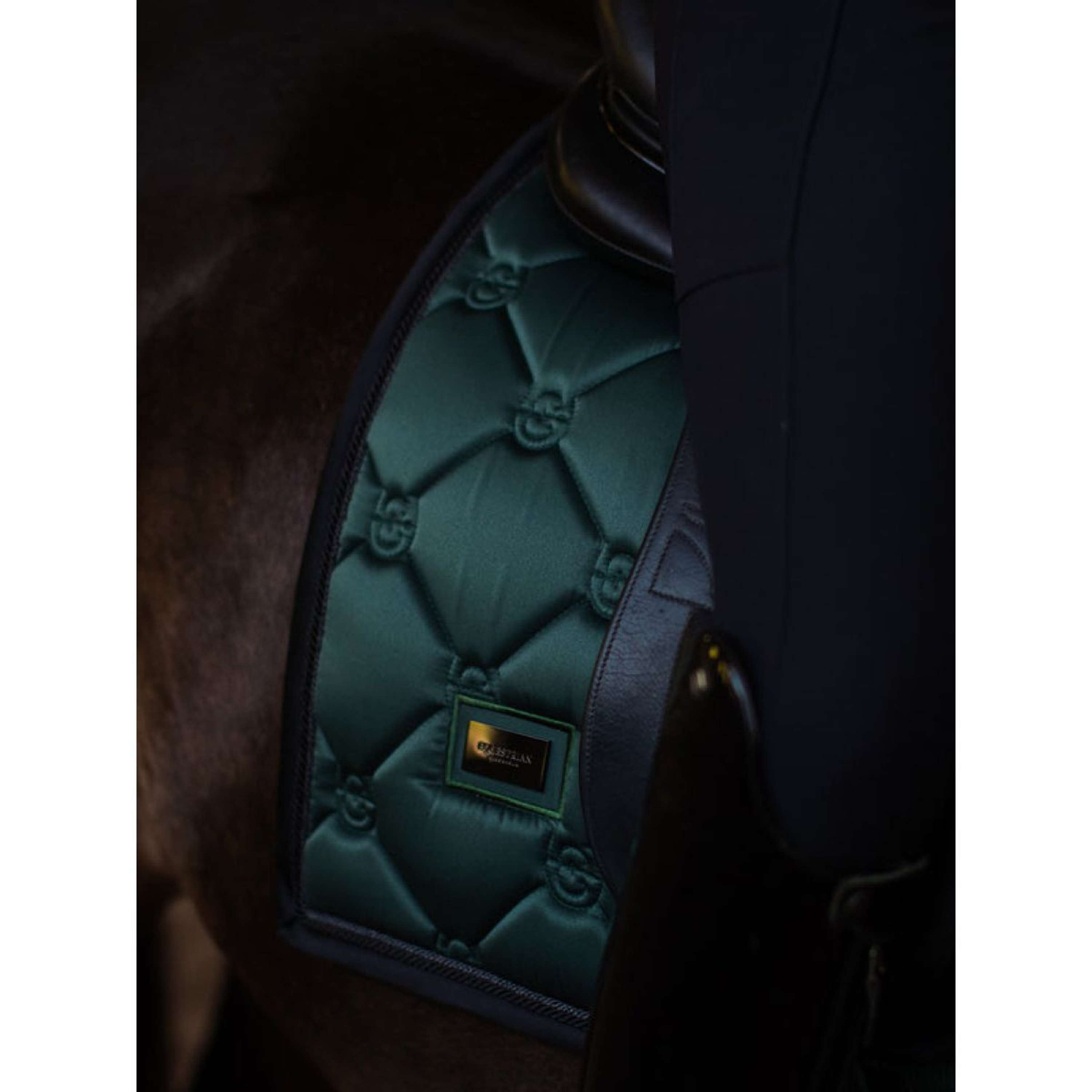Equestrian Stockholm Zadeldekje Dressuur Sycamore Green
