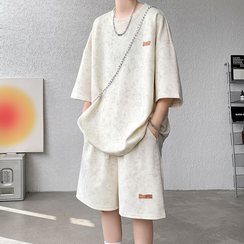 Freehop - Set: T-shirt met ronde hals en applicatie, 3/4-mouwen + shorts met elastische taille