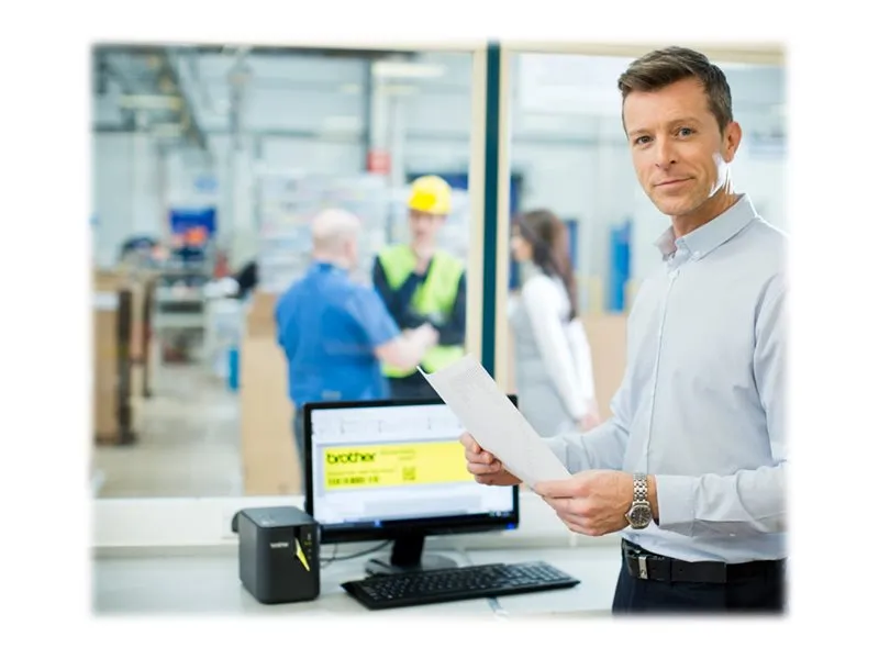 Brother PT-P950NW - Etiketprinter - termo transfer - Rulle (3,6 cm) - 360 x 720 dpi - op til 80 mm/sek. - USB 2.0, LAN, Wi-Fi(n), USB vært - cutter