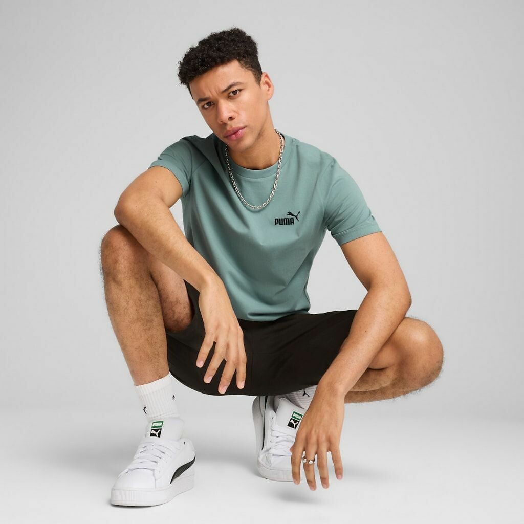Camiseta PUMA com gola redonda e mangas curtas