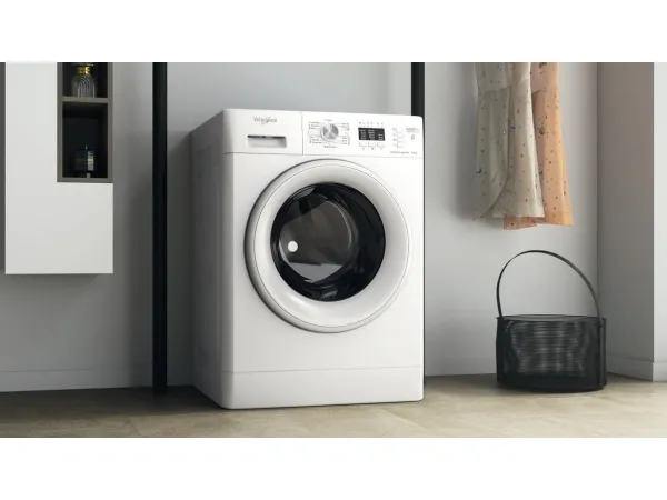 Whirlpool FFL 6238 W EE - Vaskemaskine - bredde: 59.5 cm - dybde: 57.5 cm - højde: 84.5 cm - frontbetjening - 52 liter - 6 kg - 1200 rpm - hvid