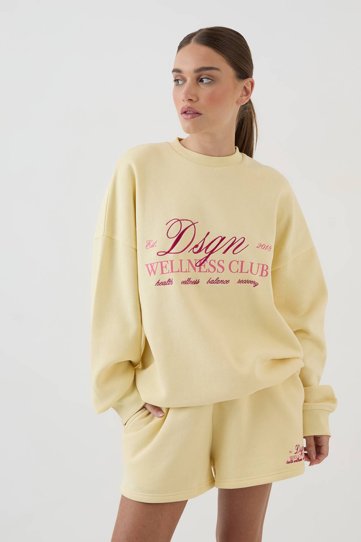 Ensemble De Survêtement Sweat Oversize Et Short Wellness Club Dsgn Studio