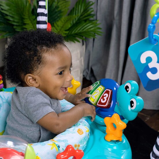 Jumper 2 en 1 Curiosity Cove   de               Baby Einstein
