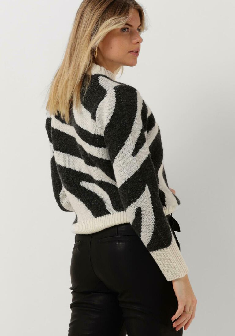 LEVETE ROOM witte levete room trui lr-kalima 17 pullover
