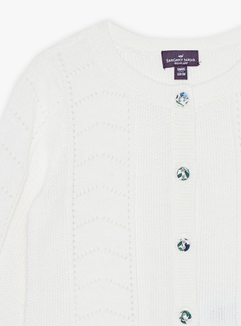 Gilet écru en tricot ajourés
