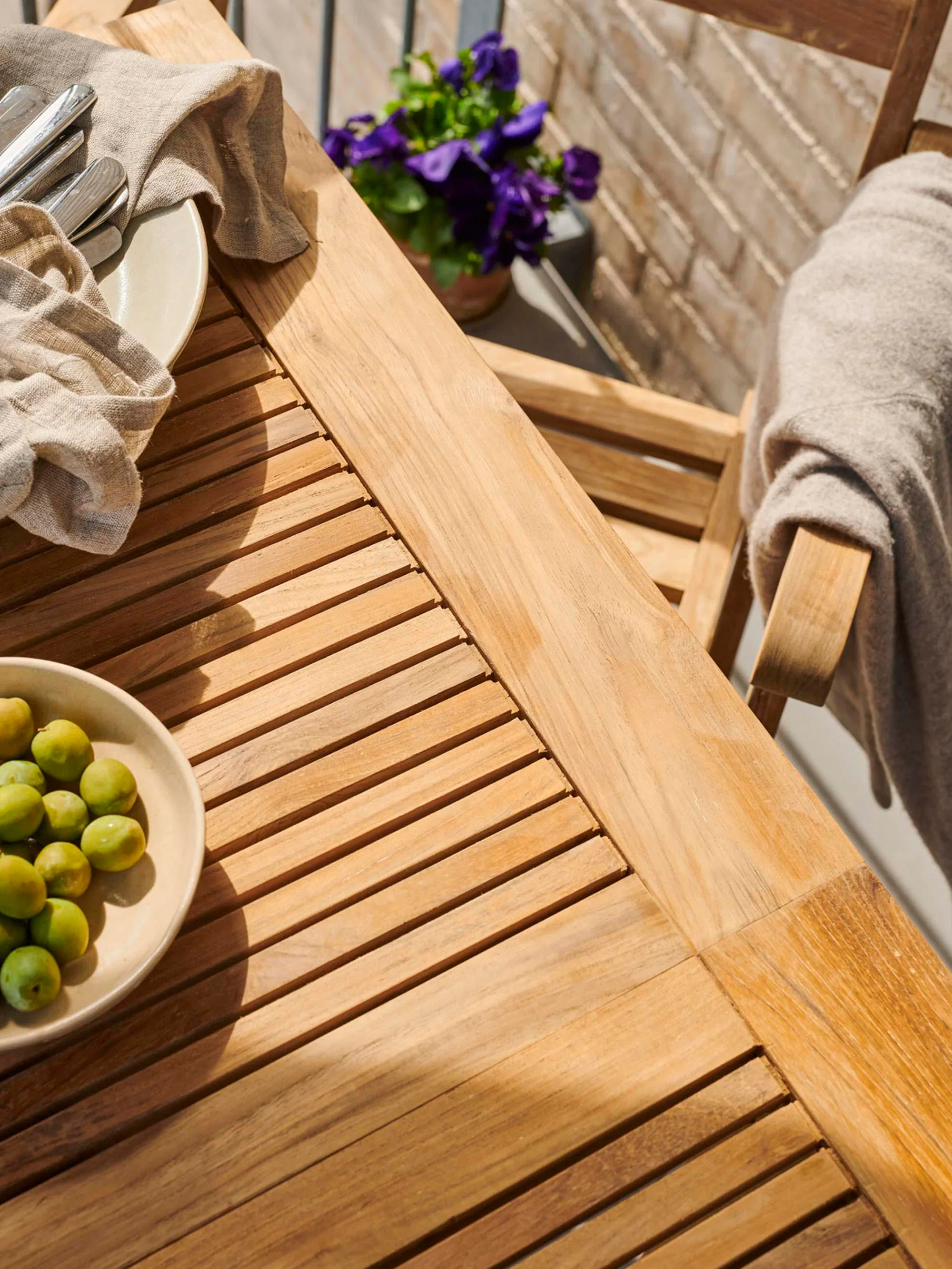 Uitschuifbare teakhouten tuintafel Butterfly
