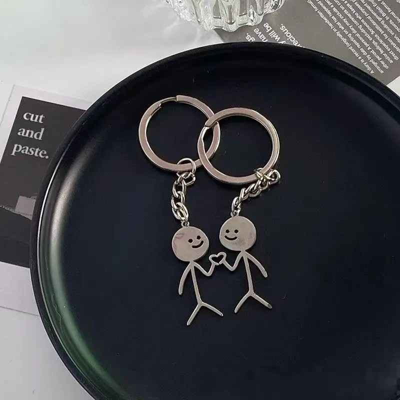 (2er Set) Strichmännchen Herz Schlüsselanhänger Couple Handtaschen Accessoire mit Spaltring für Liebespaare / Freunde - Silber