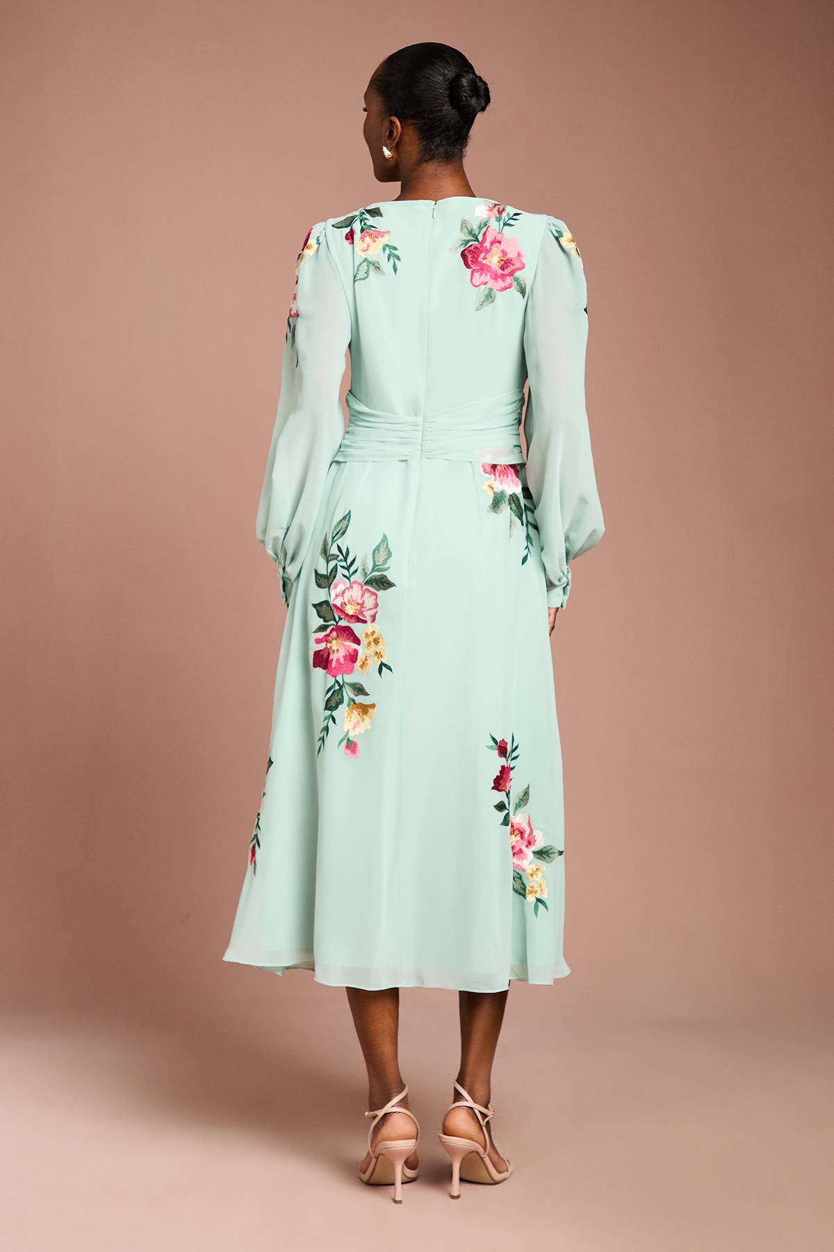 Coast Robe Midi Brodée À Manches Longues Avec Ceinture