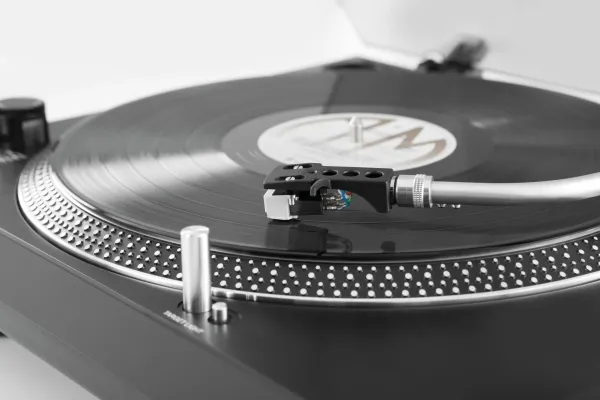 TechniSat TechniPlayer LP 300 - Pladespiller - sort, sølv