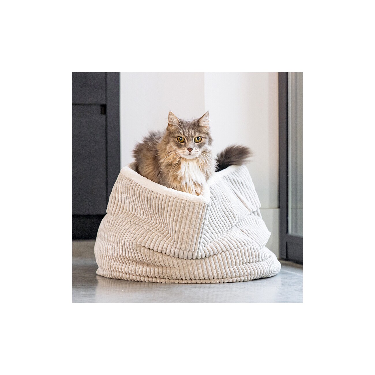 Designed by Lotte DBL Katzenkorb Ribbed hellgrau