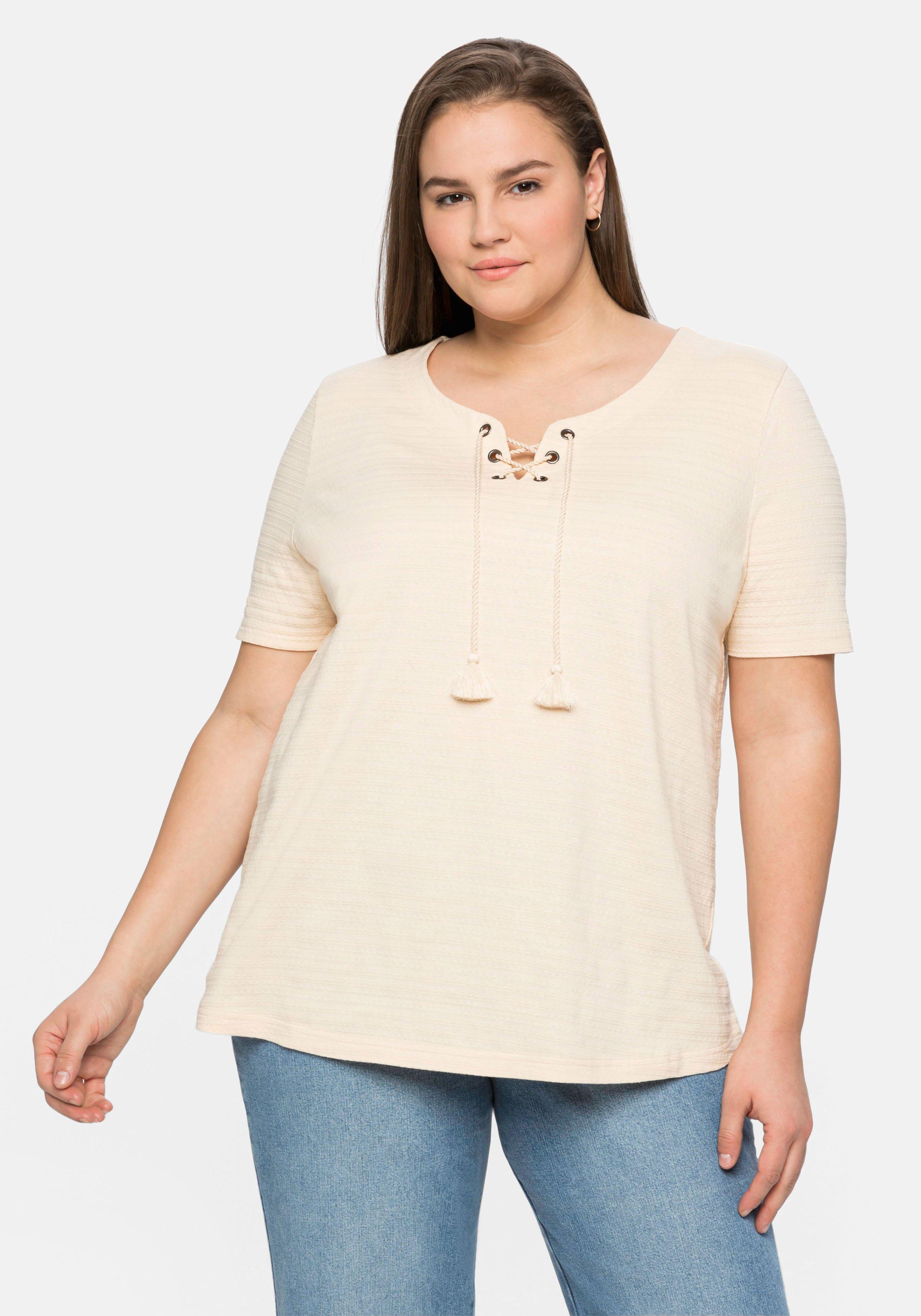 Shirt in Jacquard-Optik, Bindeband am Ausschnitt