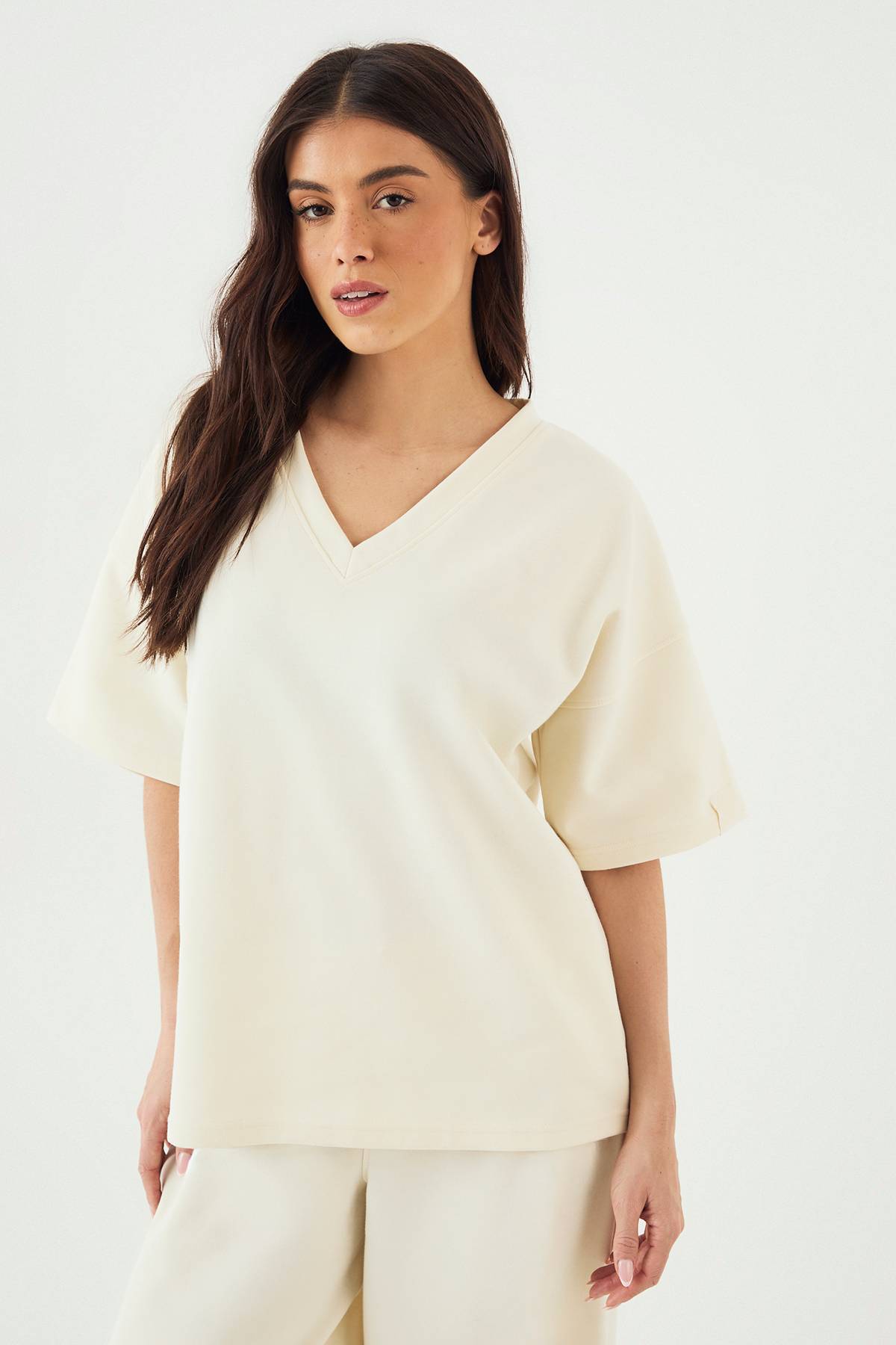 T-Shirt DSGN Studio Interlock Col V Coupe Oversize