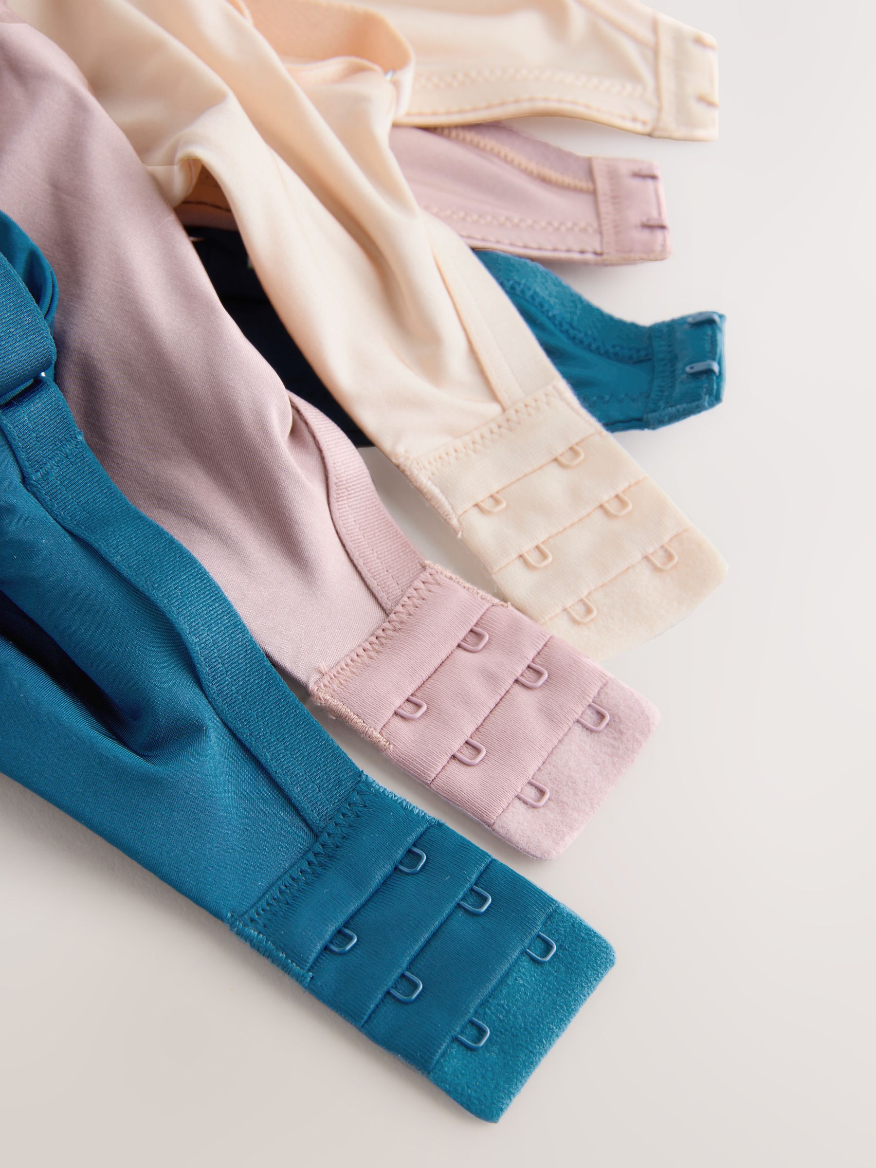 Blauw/roze/crème - Verpakking van 3 gladmakende T-shirtbeha's van microvezel, cupmaat DD+, ultiem comfort
