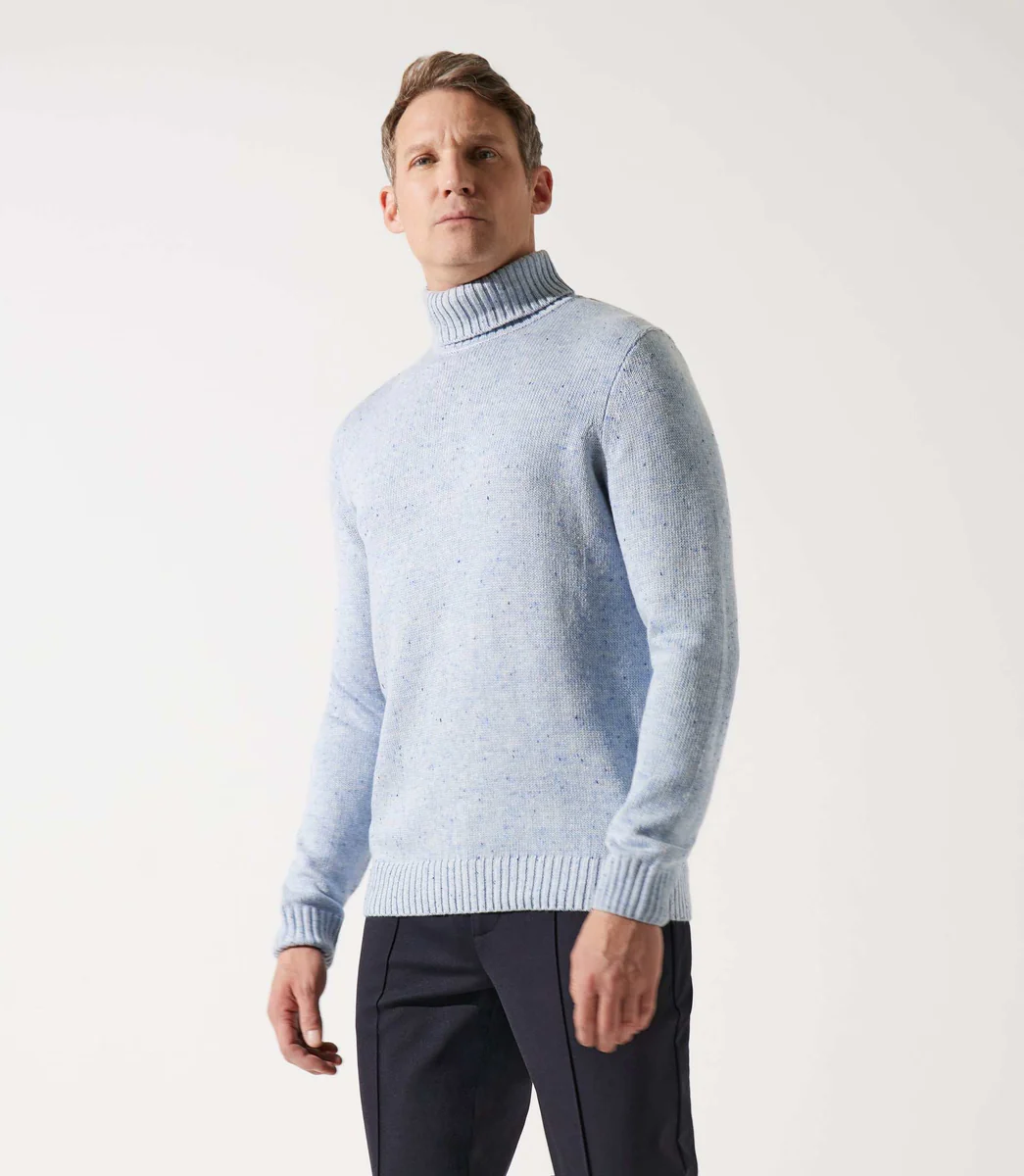 Pull col roulé bleu ciel