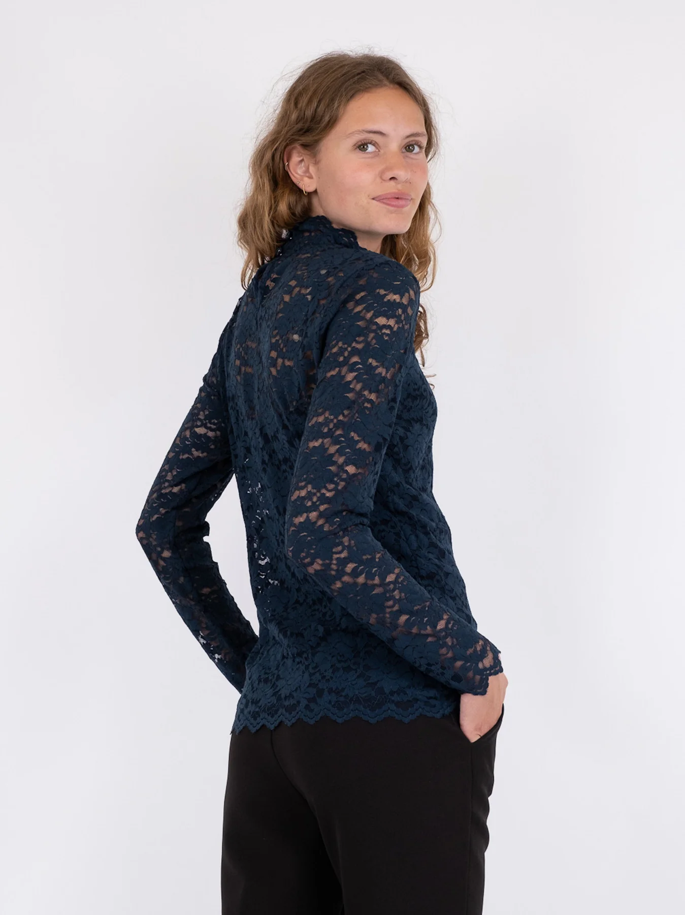 Neo Noir Liza Laceflower Blouse navy