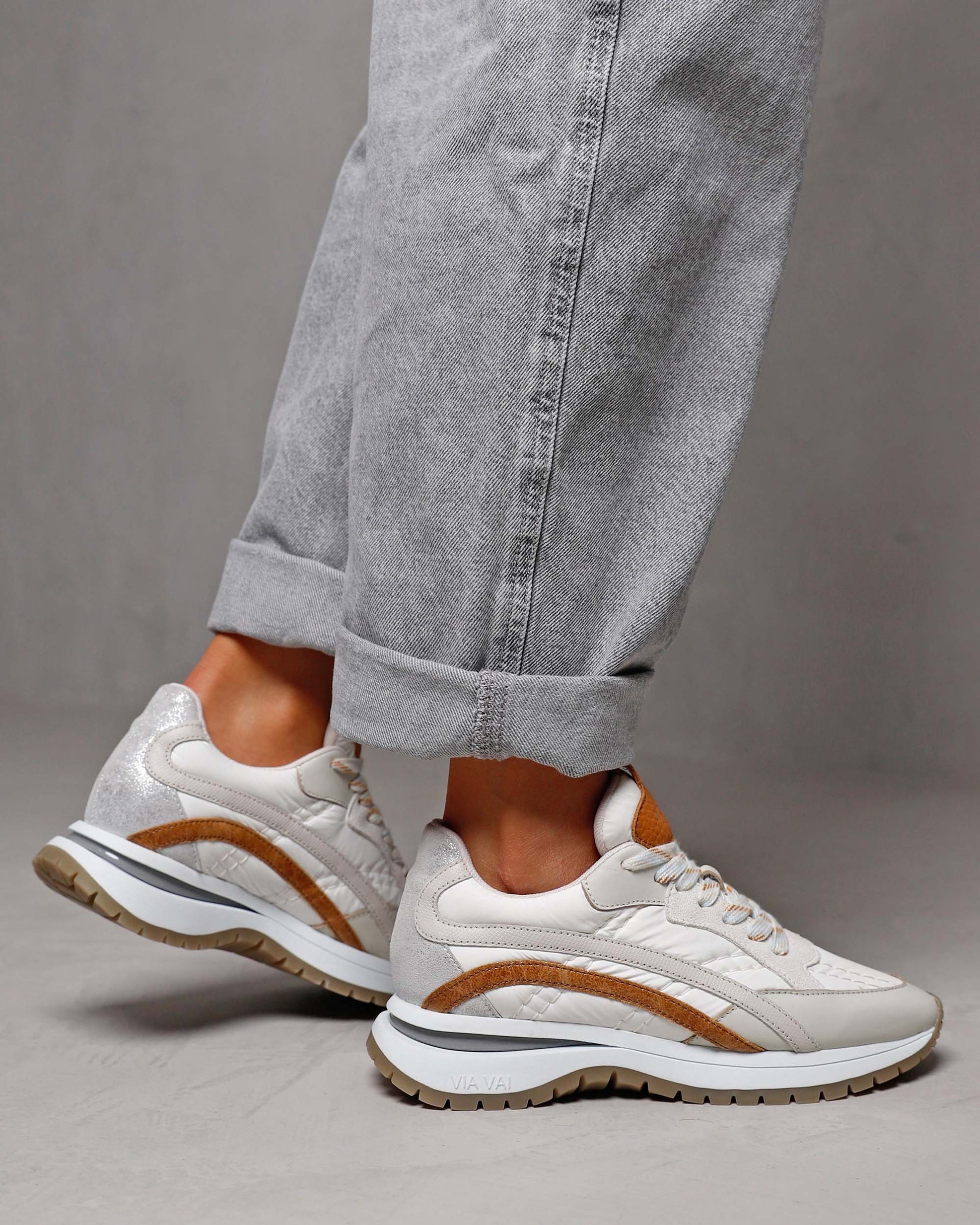 VIA VAI beige dames sneakers Usher Skye