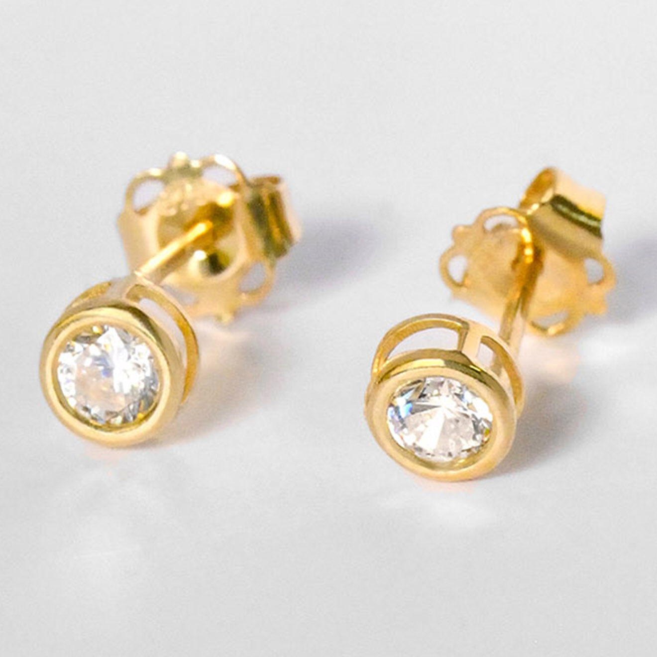 Instant d'Or Boucles d'oreilles Philtre d'Amour Zircones or jaune