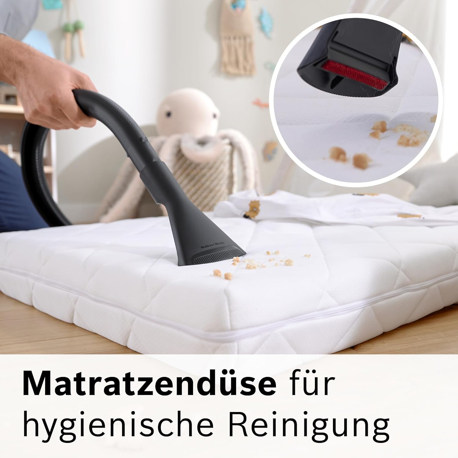Bosch Staubsauger mit Beutel Serie 4 ProHygienic BGD41HYG, ideal für Allergiker, Hygiene-Filter, 10 Jahre Motorgarantie, integriertes Zubehör, Matratzendüse, langes Kabel, Made in Germany, 600 W, weiß