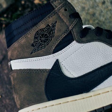 Air Jordan 1 Retro High Travis Scott 