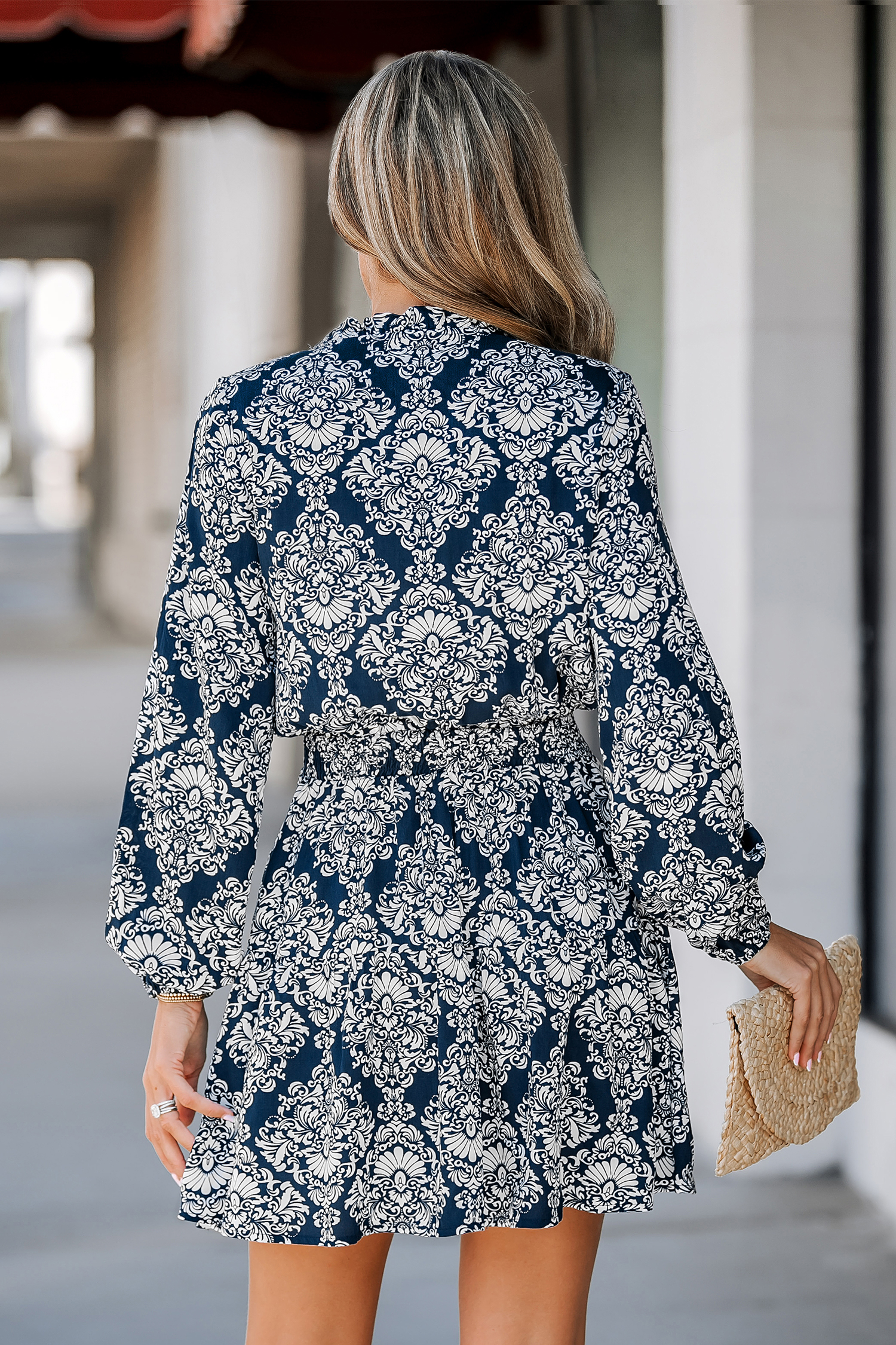 Robe mini trapèze à smocks et imprimé orné
