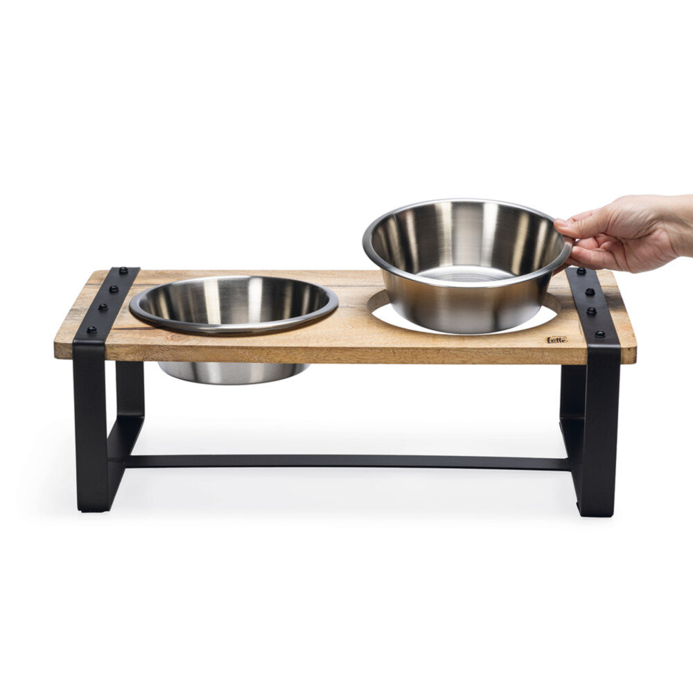 Designed by Lotte Dinerset Karinto Hout - Metaal 2 stuks56 x 28 x 18 cm