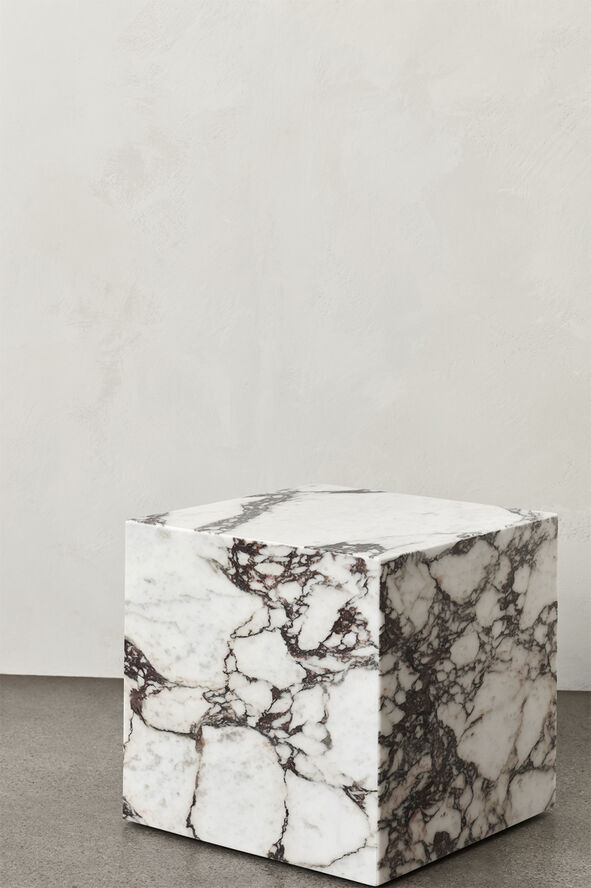 Audo Copenhagen Plinth Cubic, Calacatta Viola Beige