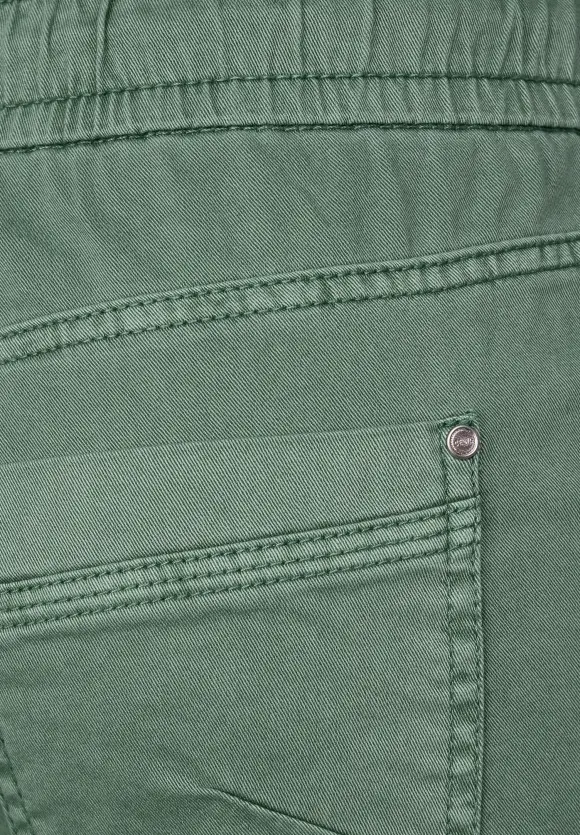Casual Fit Joggpants - raw salvia green