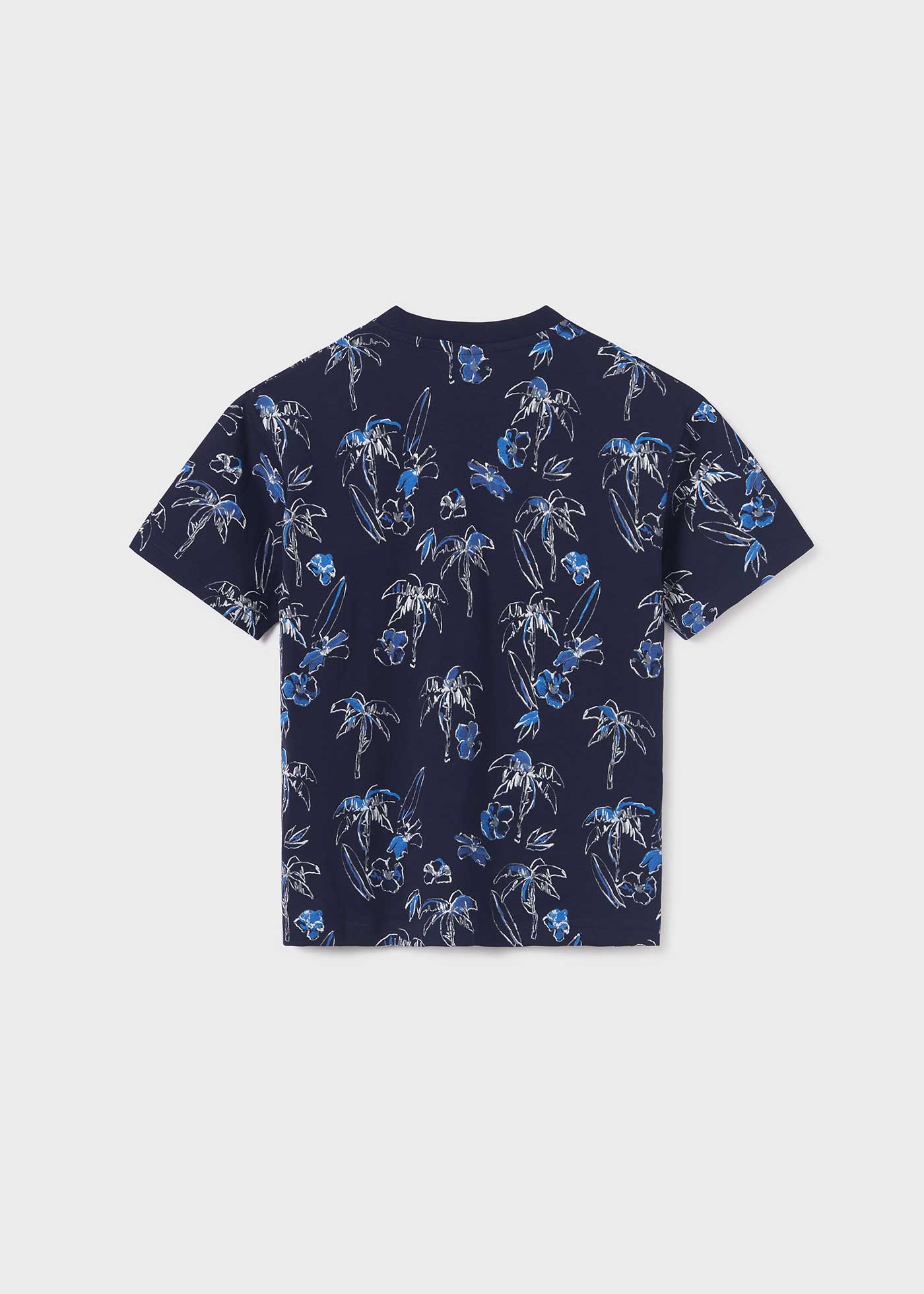 Camiseta infantil com estampa em algodão sustentável.