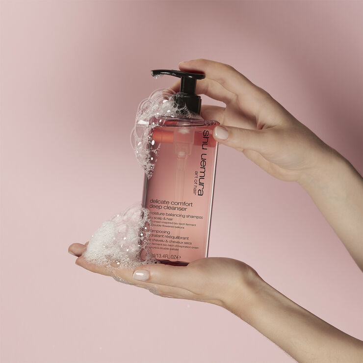 Shu Uemura Art of Hair Deep Cleanser Delicate Comfort Shampoo