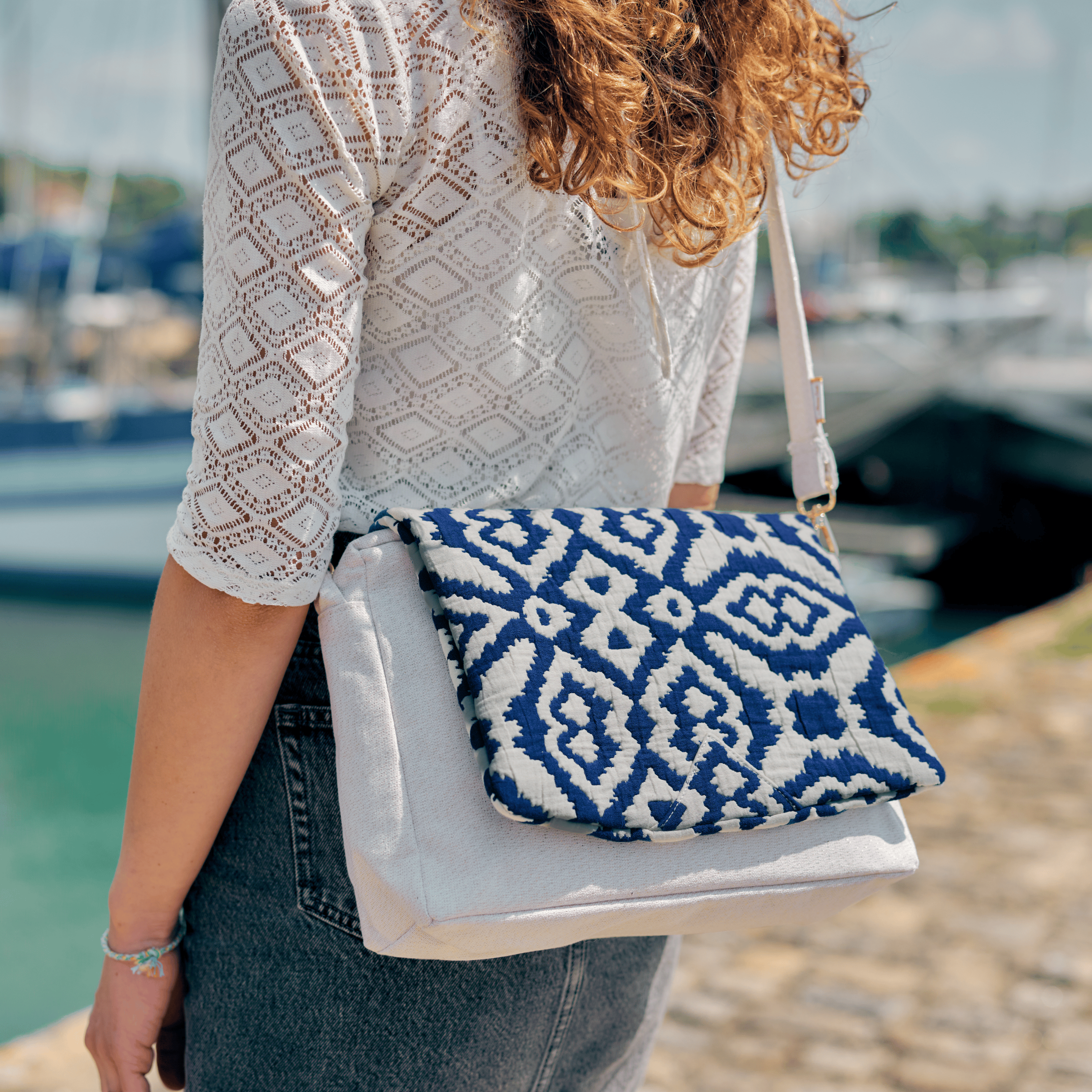 Rabat Besace Carré Grand Jacquard Bleu