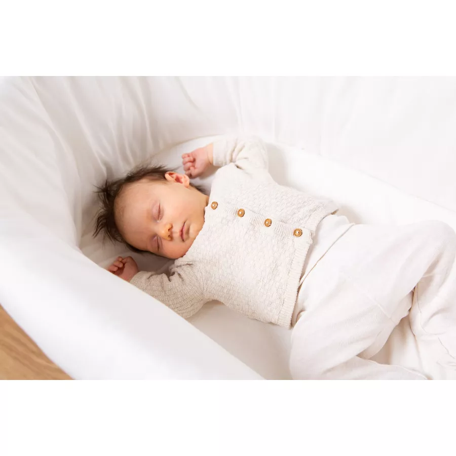 CHILDHOME Rattan Wiege mit Metallbeinen inkl. Matratze und Nestchen