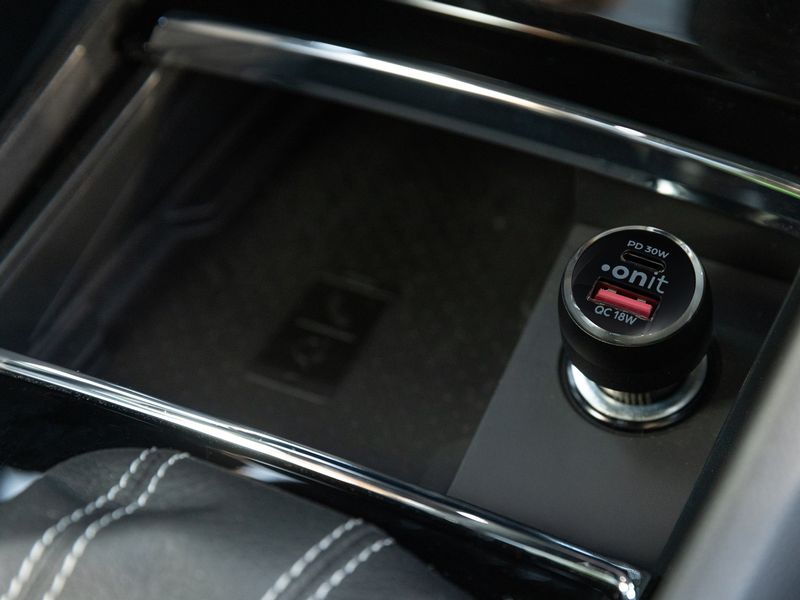 onit Autoladegerät Dual 48 W PD Kfz-Ladeadapter mit einem USB-C- und einem USB-A-Port