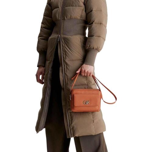 Calvin Klein Jeans - RE-LOCK CAMERA BAG W/FLAP Naranja