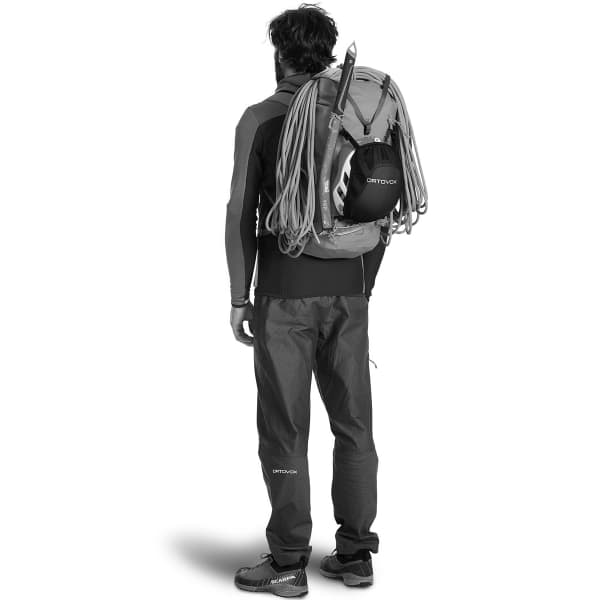 Sac à dos alpinisme ORTOVOX TRAD 22L DRY BLACK STEEL