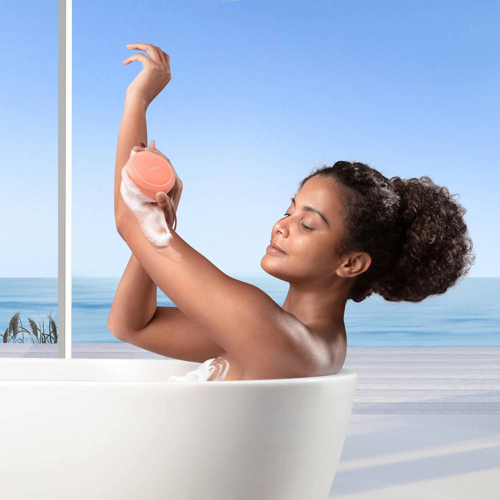 LUNA(TM) 4 body Peach Perfect |