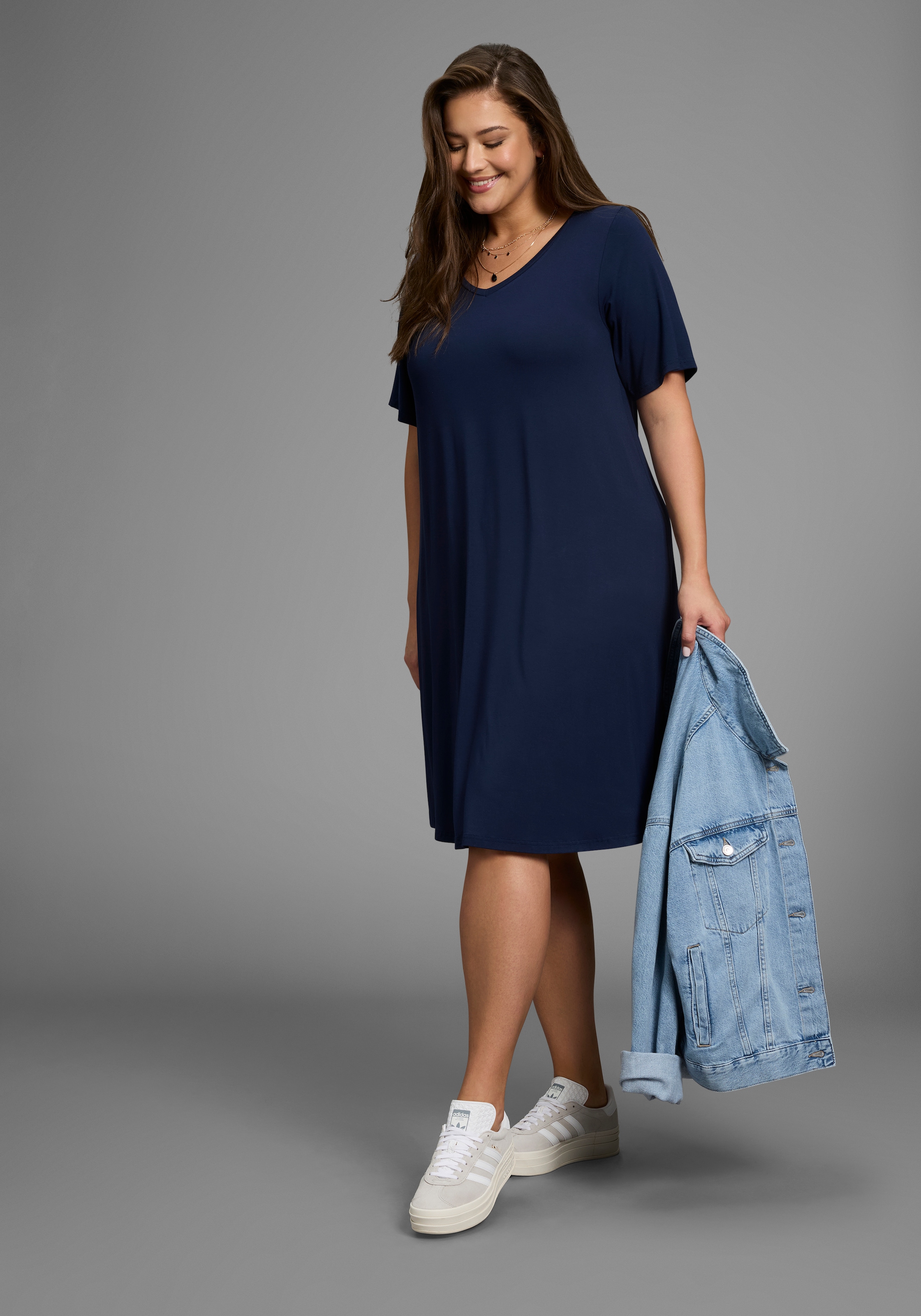 Laura Scott CURVE Jerseykleid in leicht ausgestellter, fliessender Wickelform - GROSSE GRÖSSE