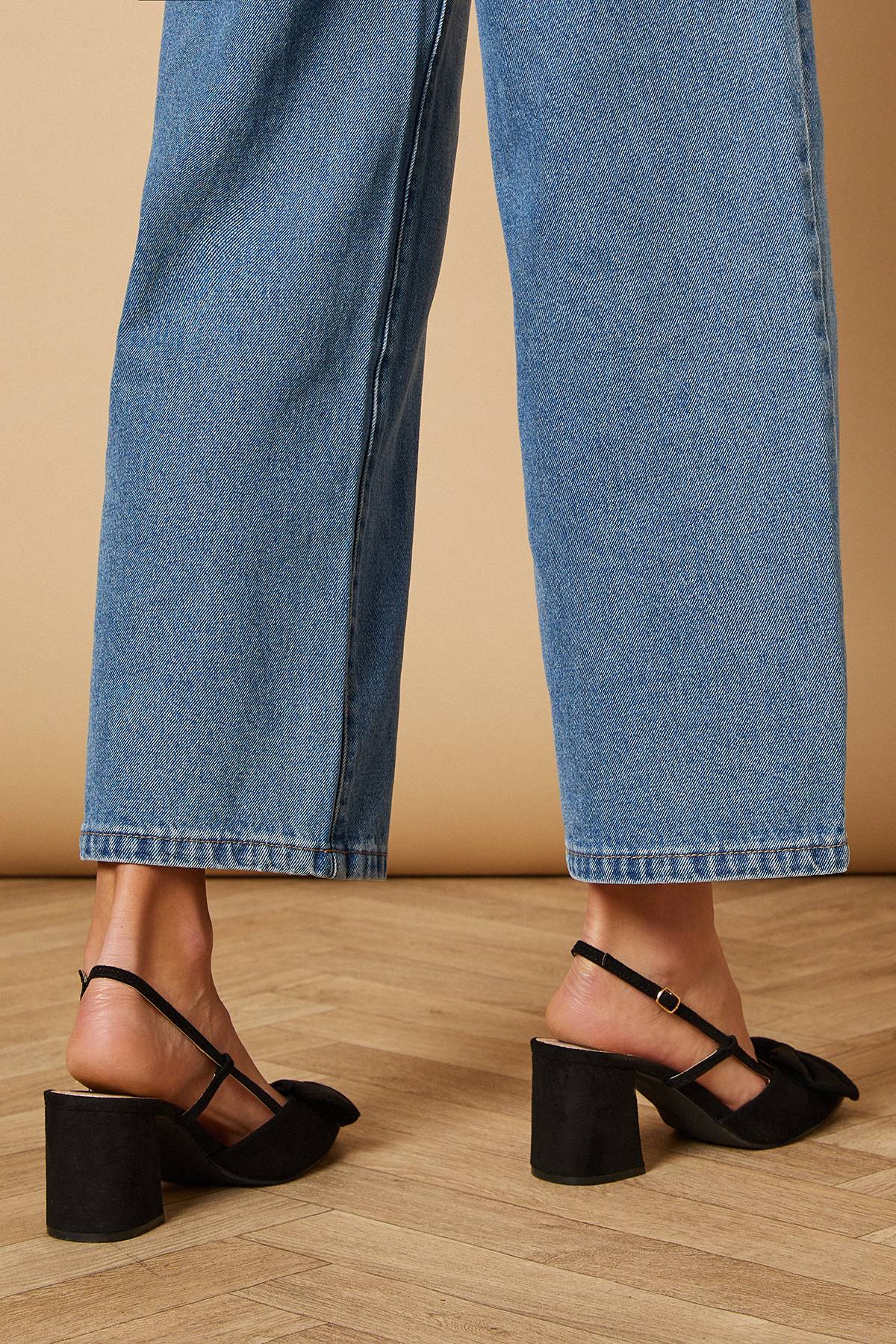 Oasis Chaussures Dorinda à Talon Bloc et Bride Arrière en Daim Synthétique avec Nœud