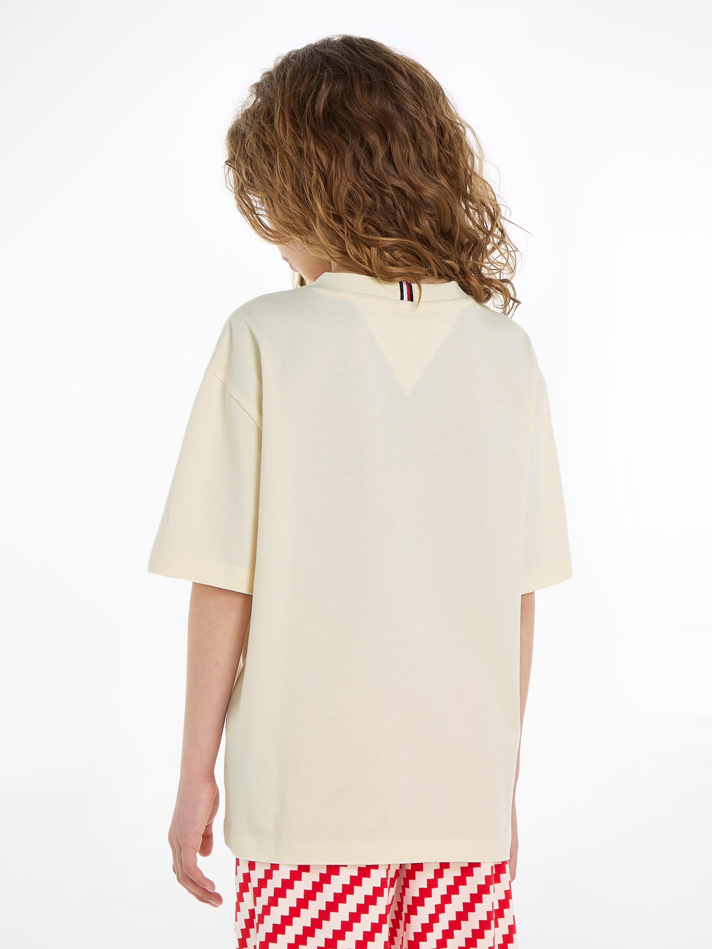 Tommy Hilfiger T-Shirt »U MONOTYPE TEE S/S« mit grosser Logo-Stickerei