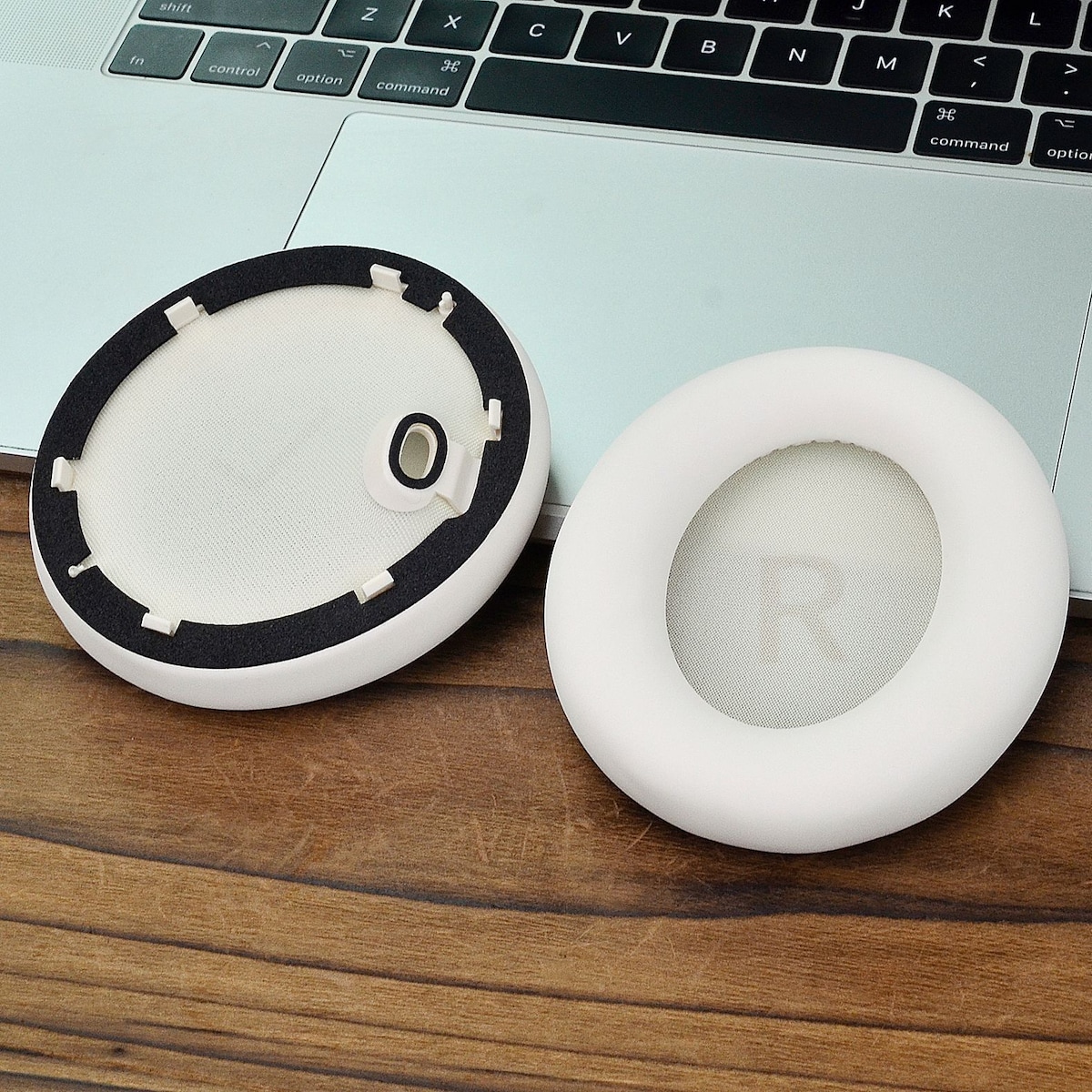 Erstatningsputer for øreputer som er kompatible med Anker Space One øreklokker Beige
