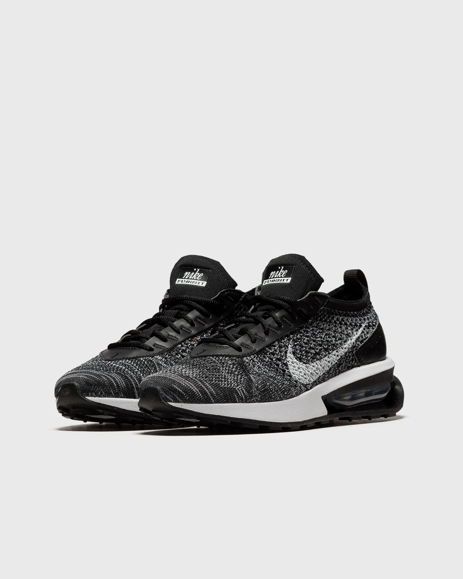 Nike WMNS Air Max Flyknit Racer