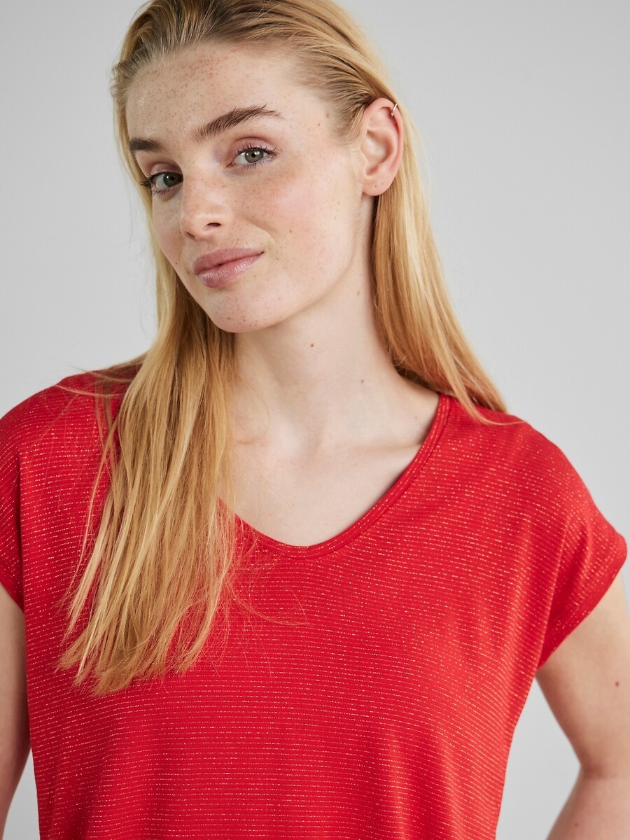 PEÇAS<br>Camiseta com efeito brilhante