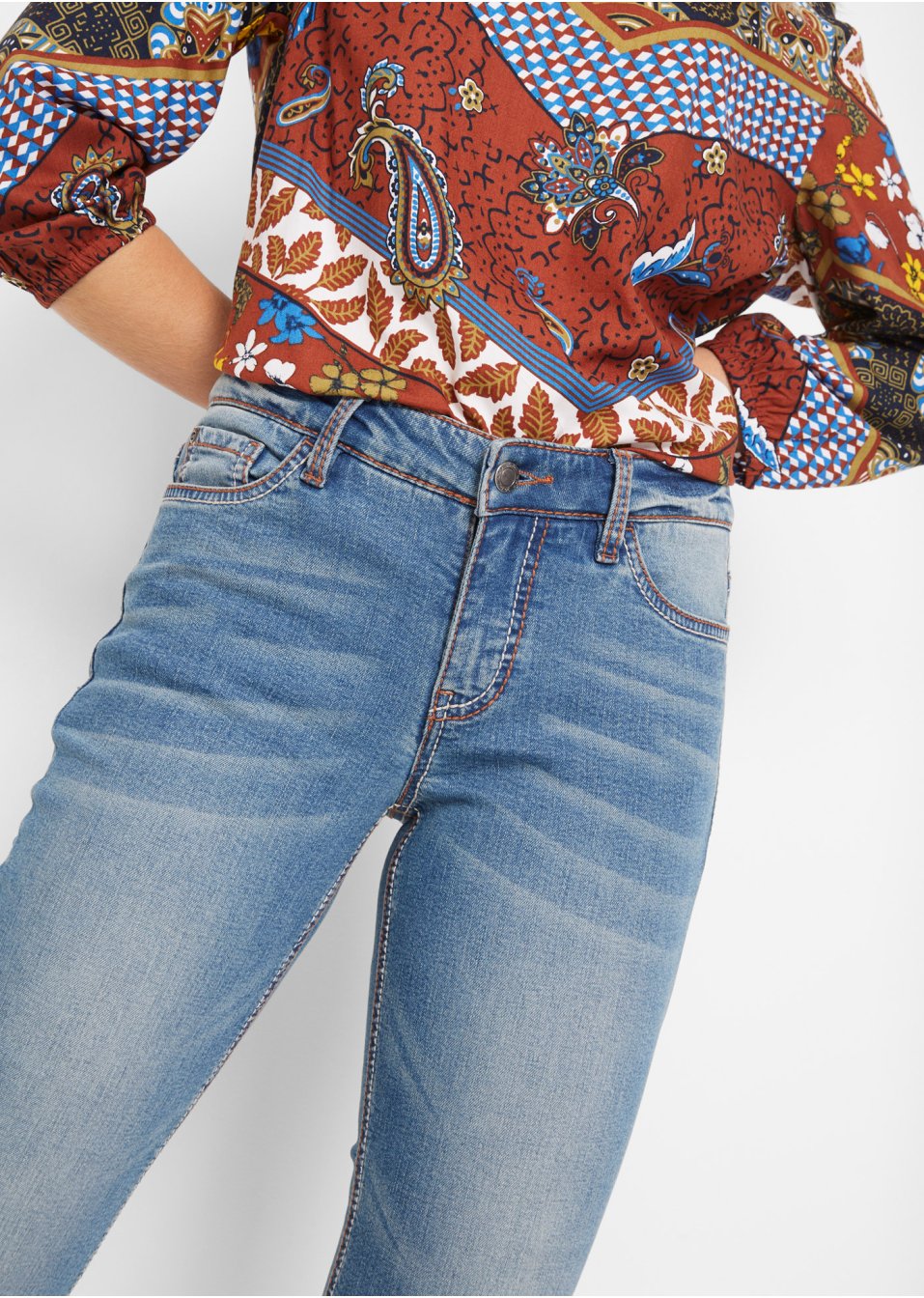 Jean extensible authentique, STRAIGHT