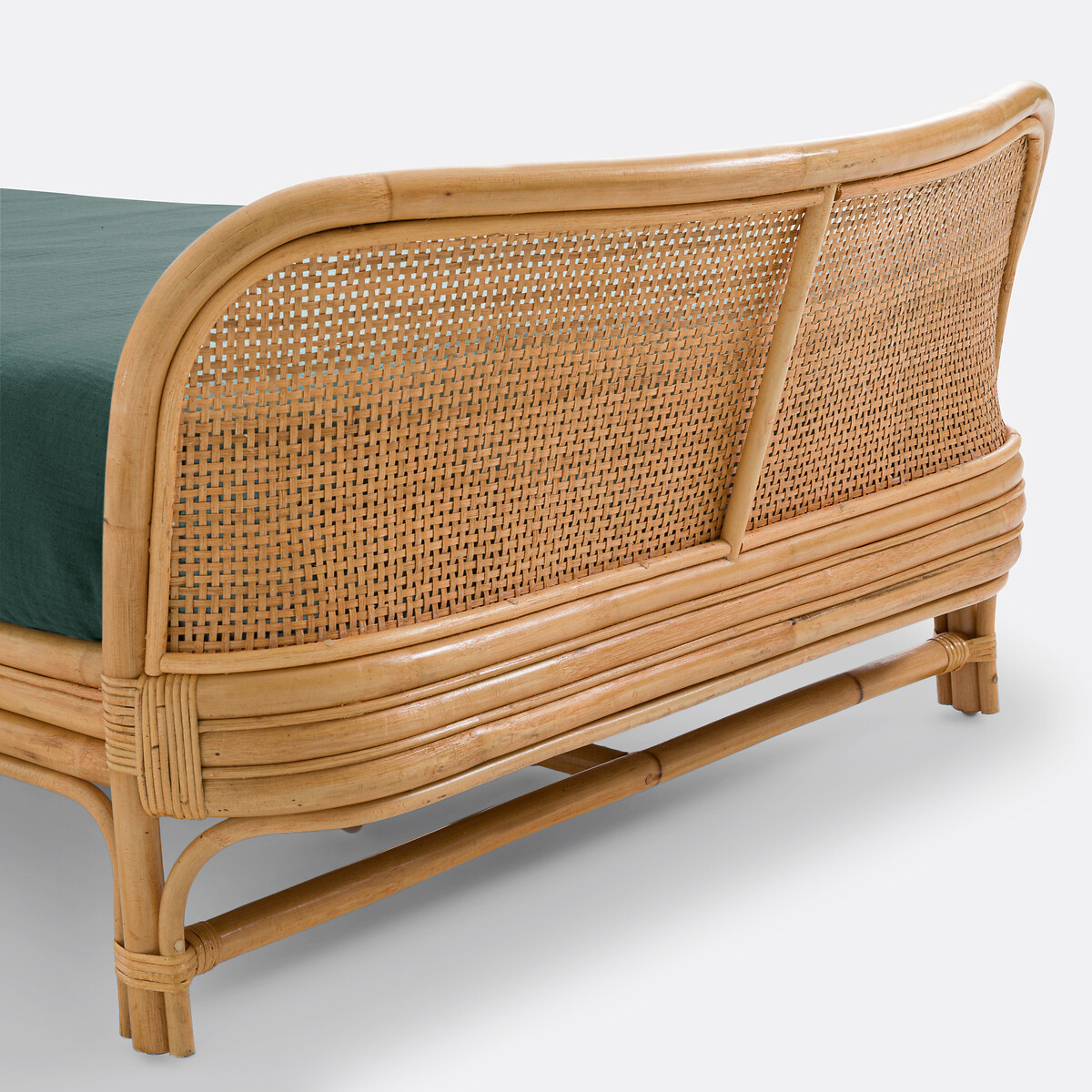 LA REDOUTE INTERIEURS<br>Cama e estrado de vime, Arsel