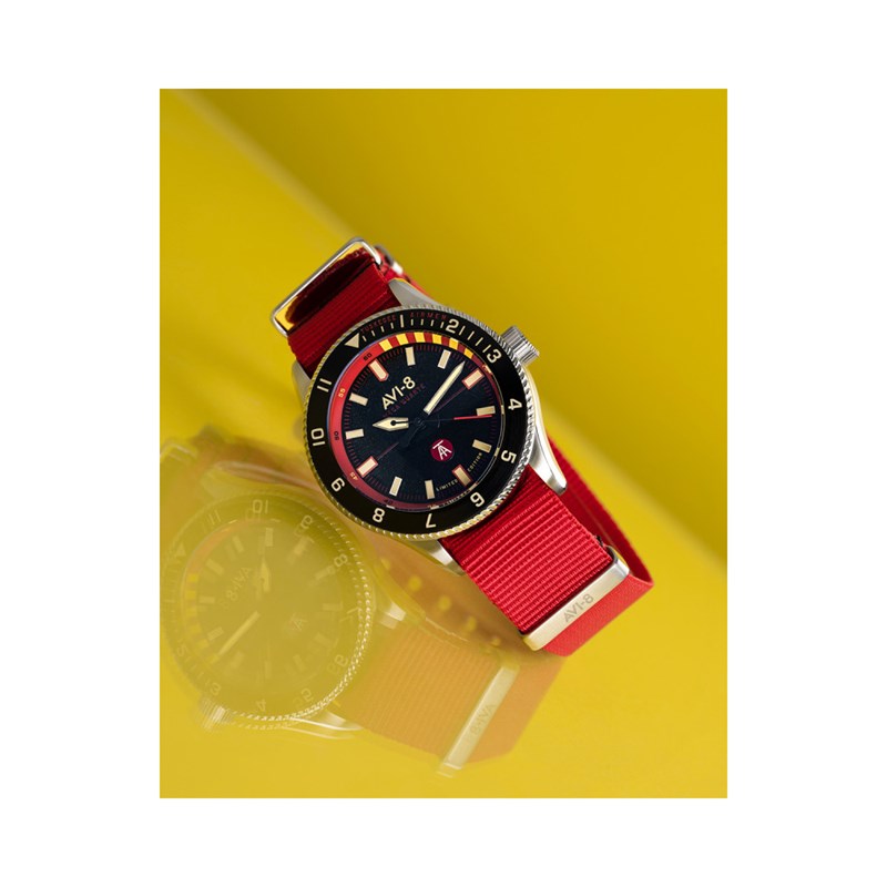 Montre Homme AVI-8 quartz - Bracelet cuir véritable de vachette + Nato - 3 aiguilles - Tuskegee
