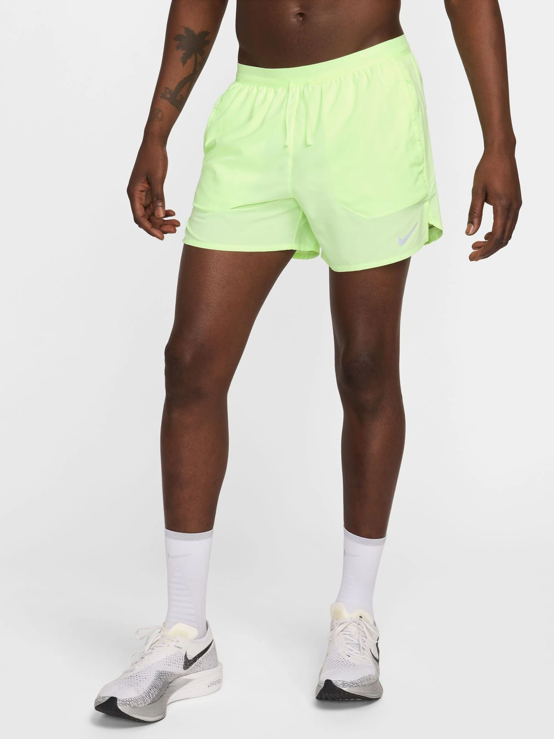 Limoengroen - 5 inch - Nike Dri-FIT Stride hardloopshort