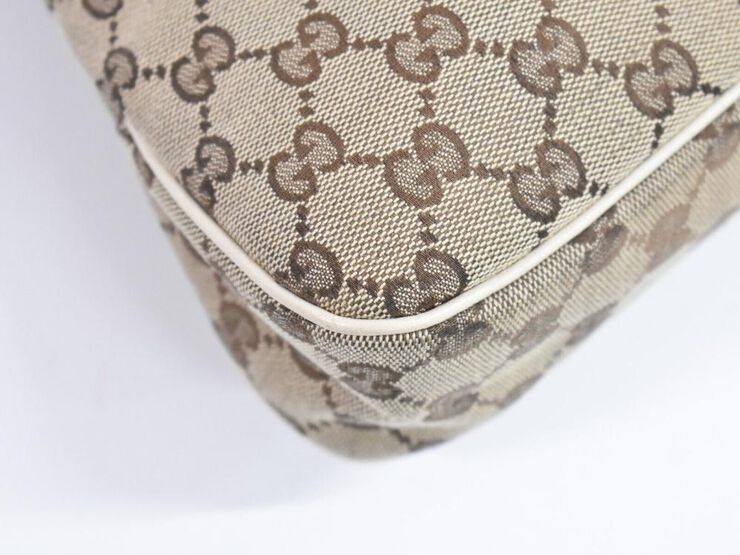 Gucci Vintage Gucci Handbag Beige