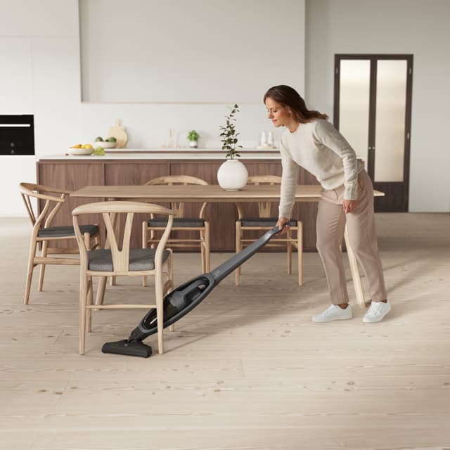 Electrolux 500 ledningsløs støvsuger ES52CB18DG (mørkegrå)